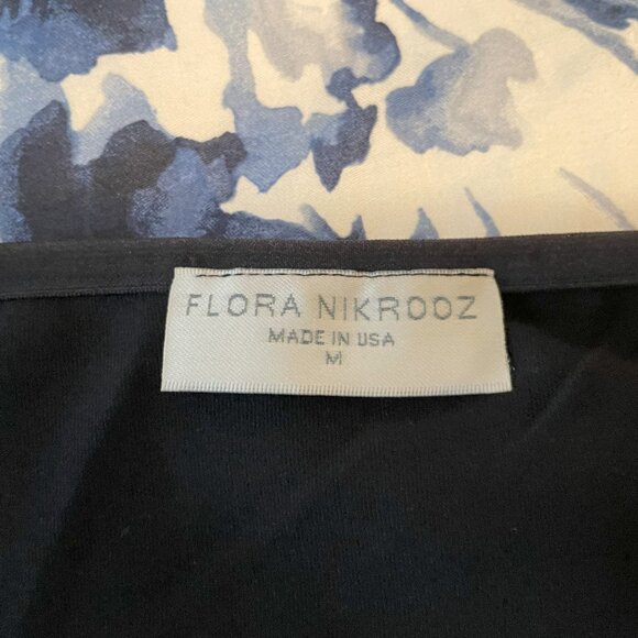 Gorgeous Textured Lace Camisole - Picture 4 of 4